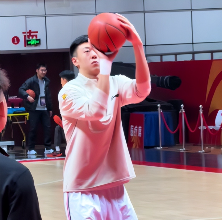 整个休赛期 整个休赛期