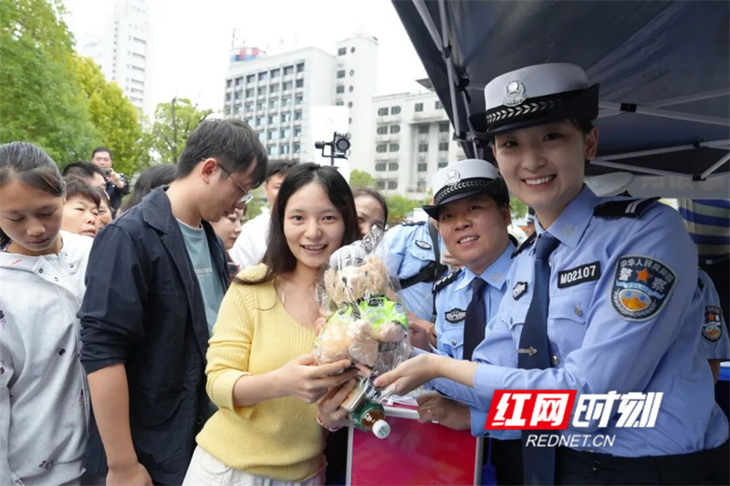 UHhpw, sGiKV UHhpw, sGiKV