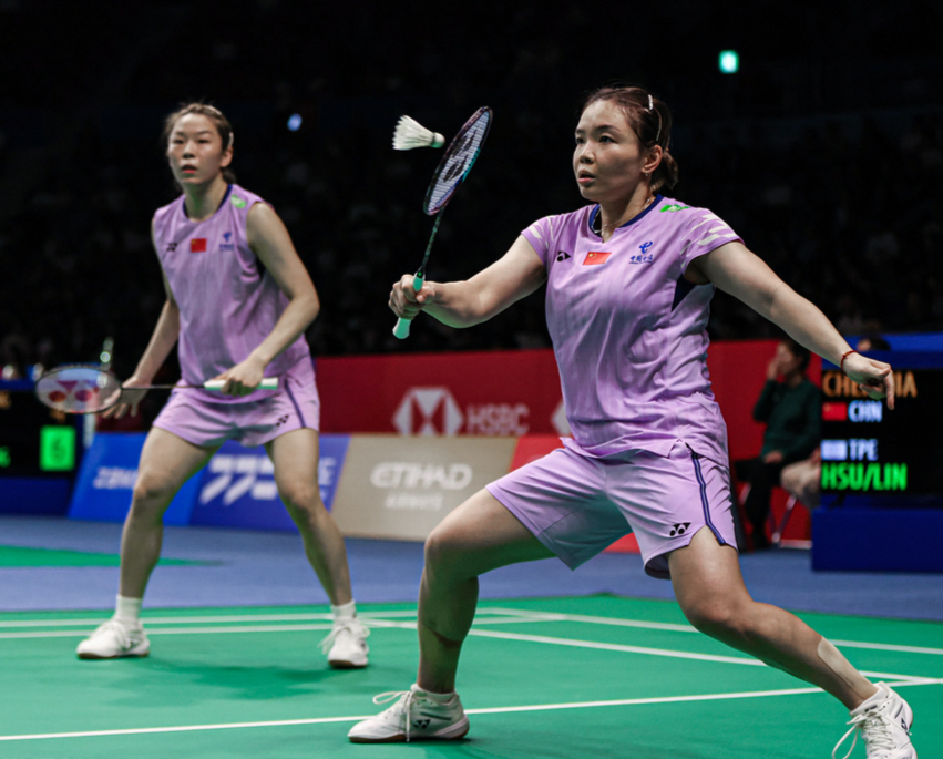 昂首闯入混 昂首闯入混