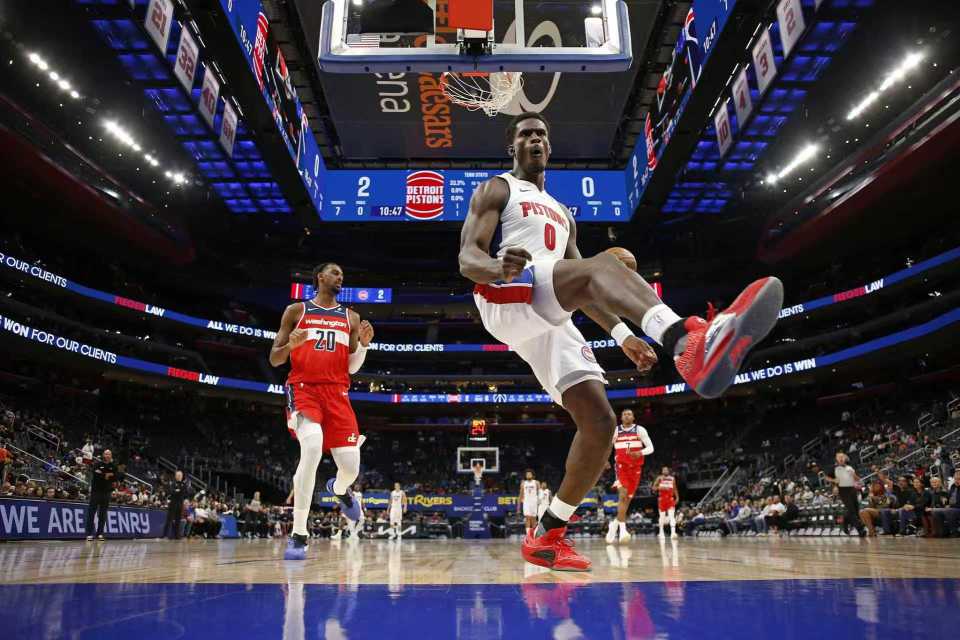 上半场结束 上半场结束