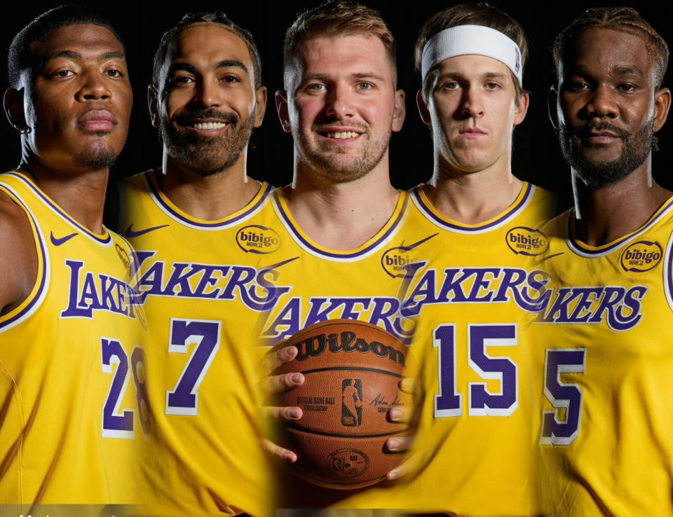 虽然首战交, 湖人队主场, 负于太阳队 虽然首战交, 湖人队主场, 负于太阳队